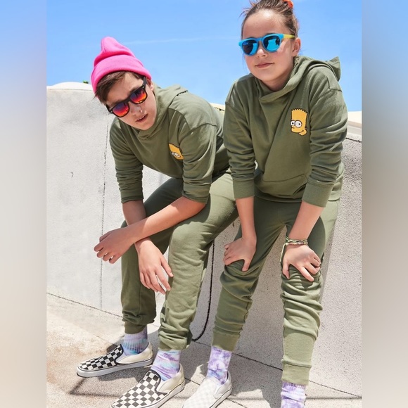 POPSUGAR x Old Navy Unisex Pullover Hoodie Bart - Picture 1 of 7